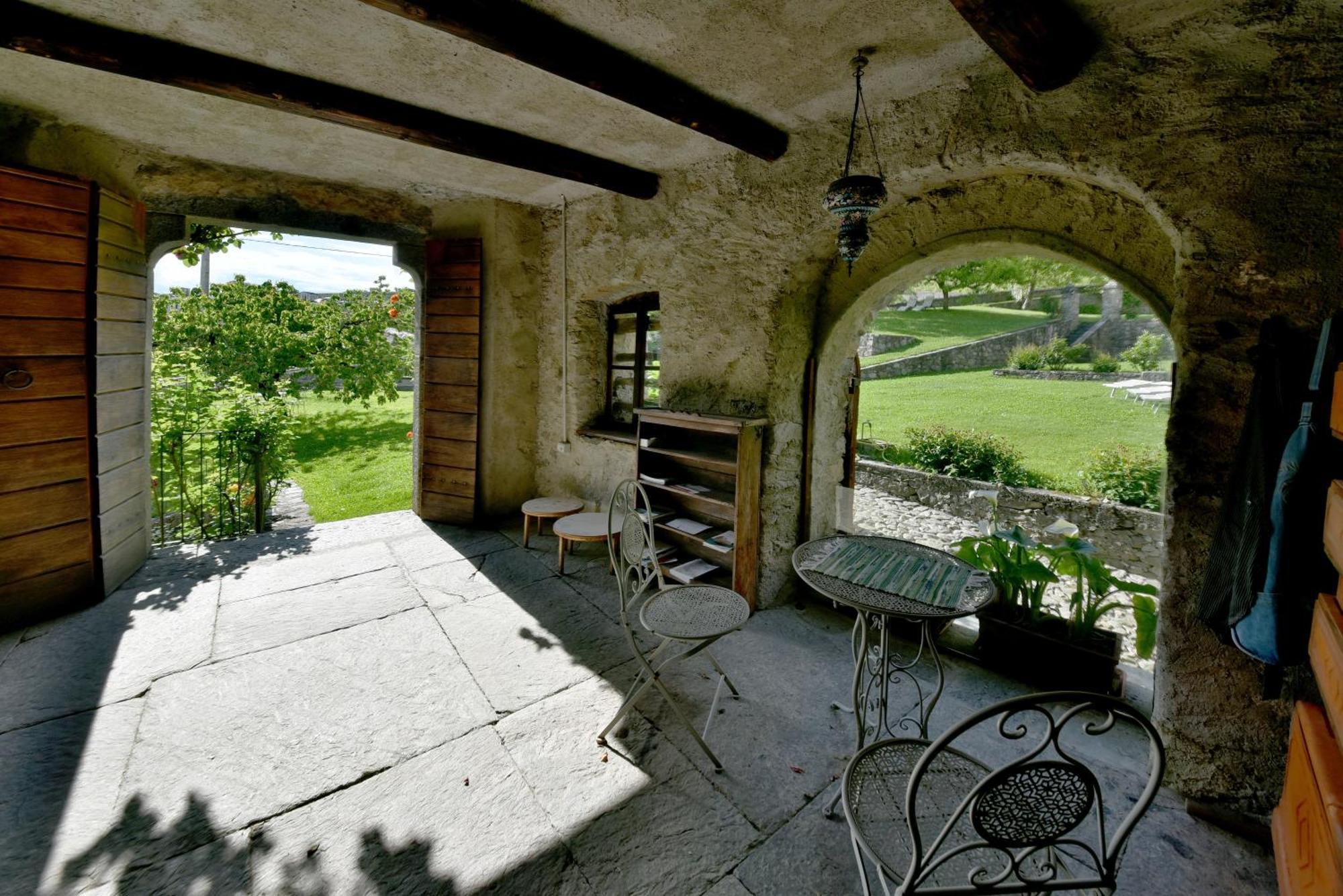 Vila Piano Nobile Al Roseto Del Drago San Bernardo  Exteriér fotografie