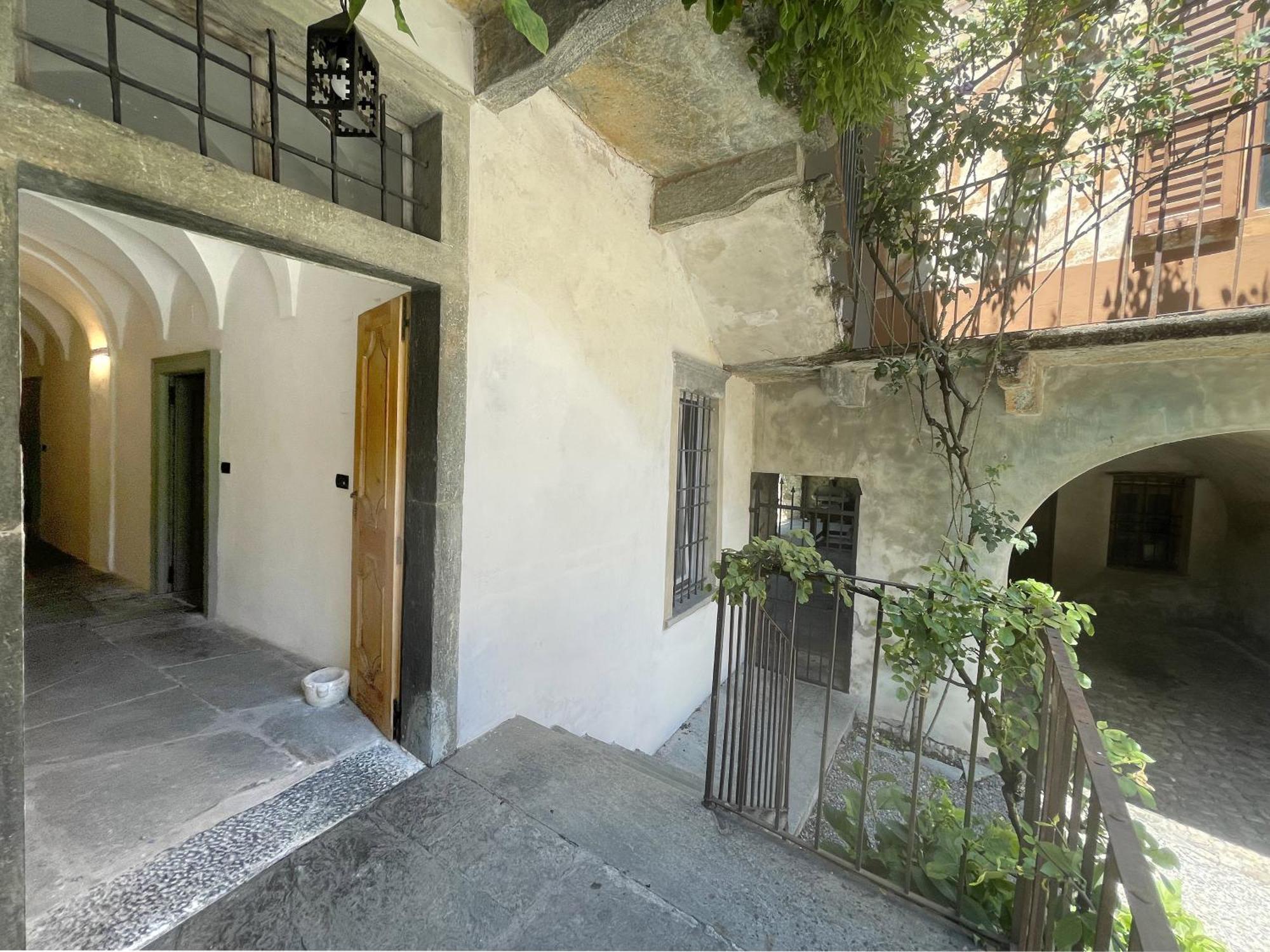 Vila Piano Nobile Al Roseto Del Drago San Bernardo  Exteriér fotografie