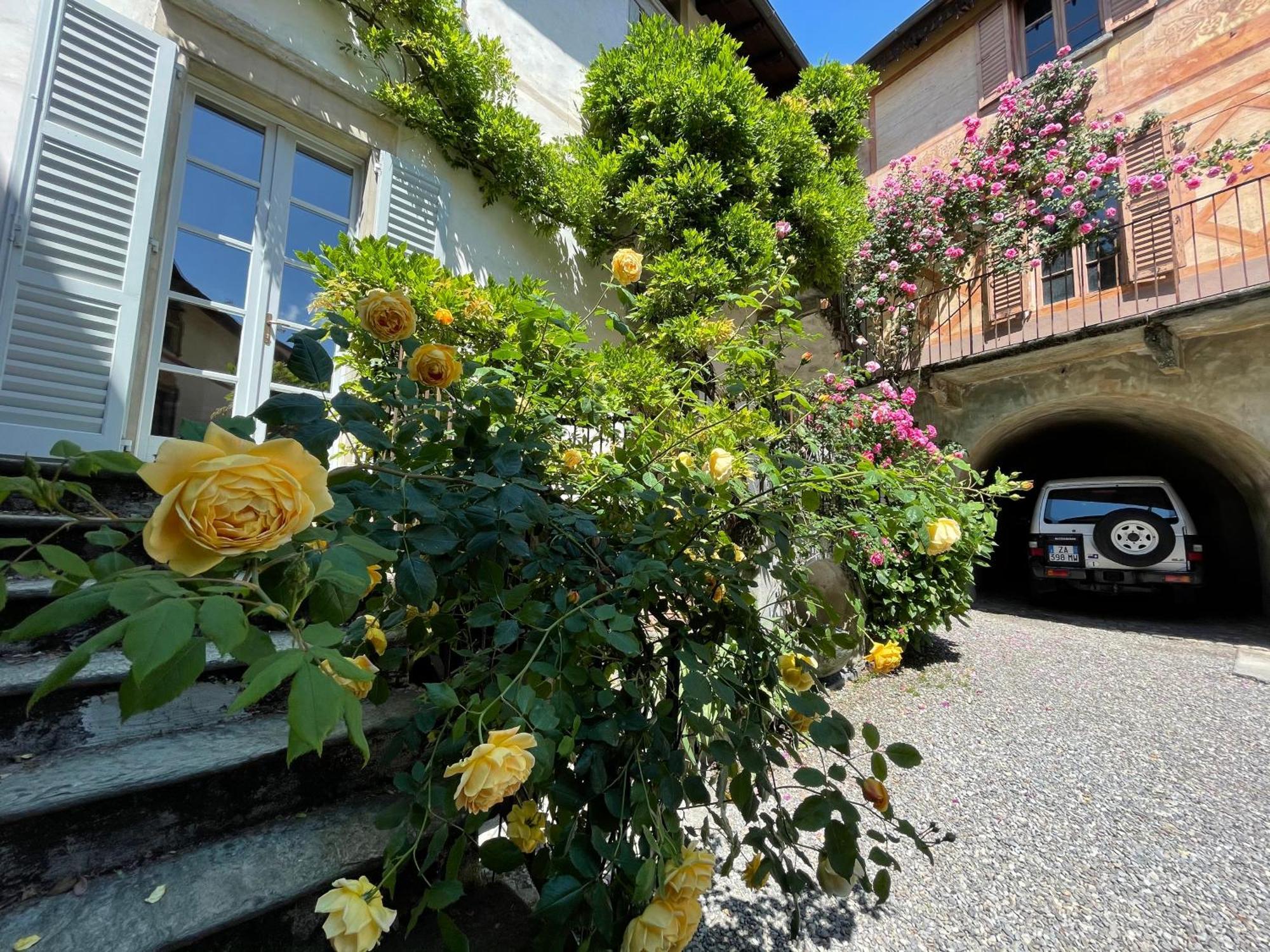 Vila Piano Nobile Al Roseto Del Drago San Bernardo  Exteriér fotografie