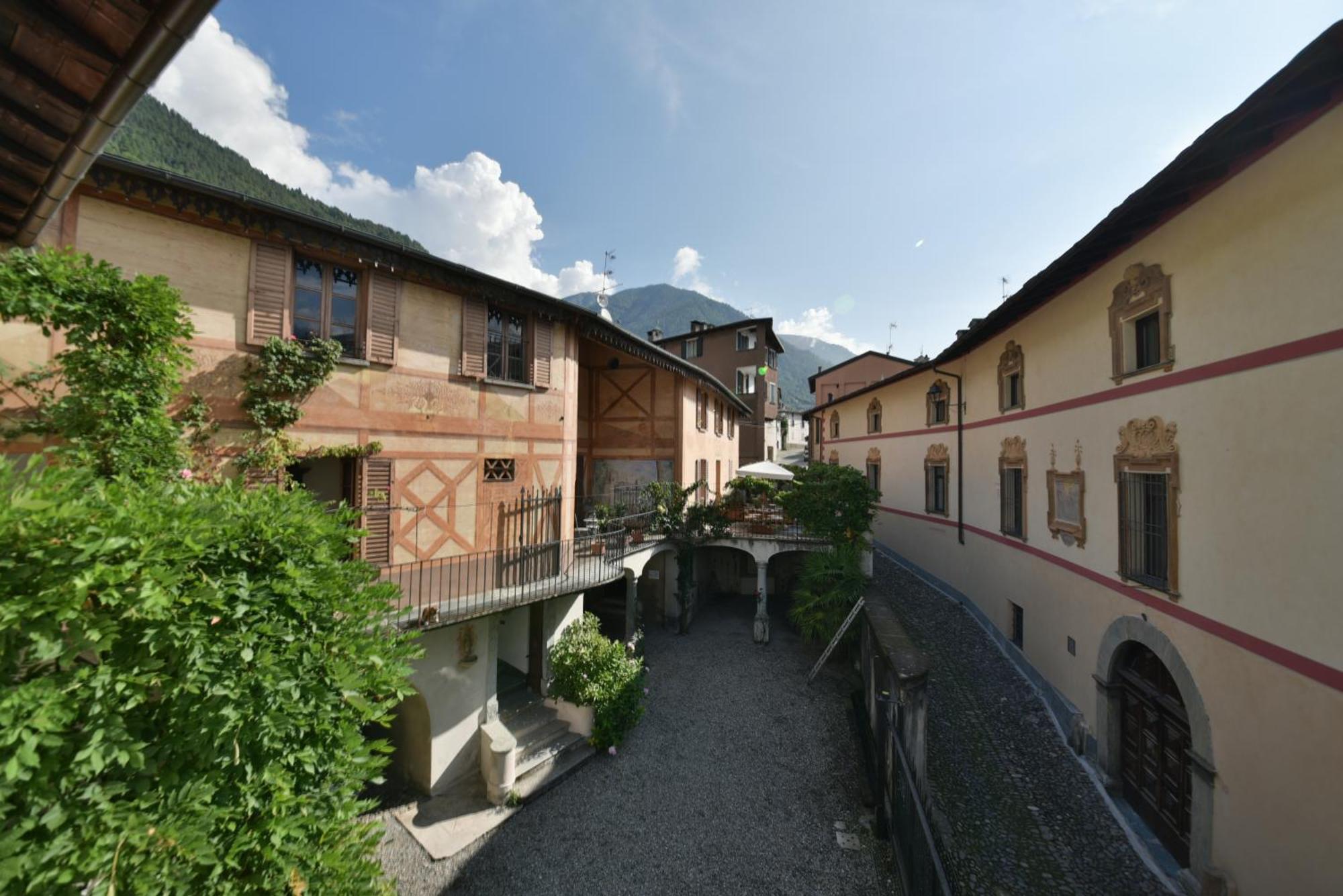 Vila Piano Nobile Al Roseto Del Drago San Bernardo  Exteriér fotografie